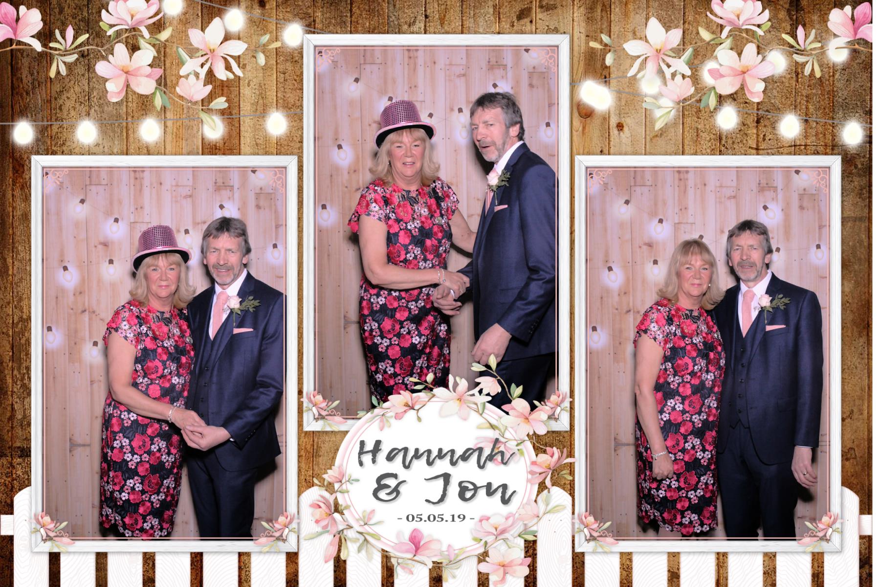 Hannah and Jon | View more photos from the event at gallery.blissbooth.co.uk/u/BlissBooth/Hannah-and-Jon